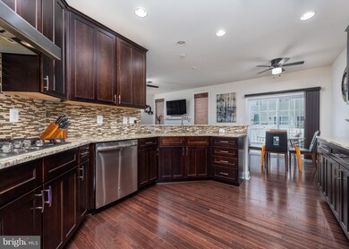 7665 Elmcrest Rd, Hanover, MD 21076 - photo 3