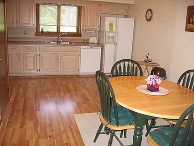 1410 Cranwood Dr, Columbus, OH 43229 - photo 6