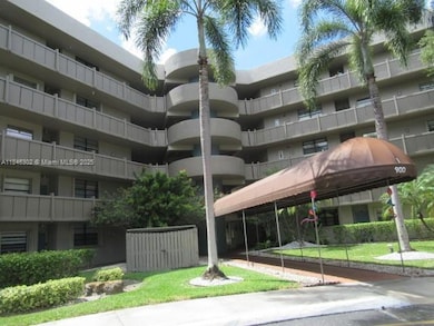 Colony Point Condominiums unit 106, Pembroke Pines, FL 33026 - photo 2