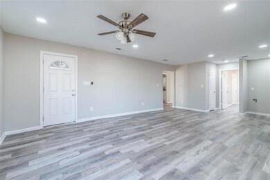 220 W Murray St, Denison, TX 75020 - photo 3