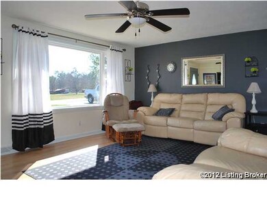 2635 Armstrong Ln, Mount Washington, KY 40047 - photo 3