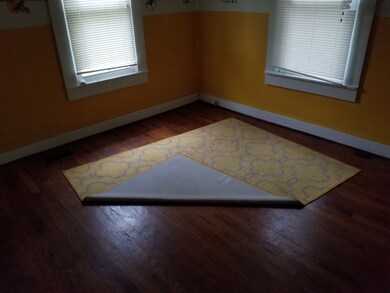 602 S Spring St, Odon, IN 47562 - photo 5