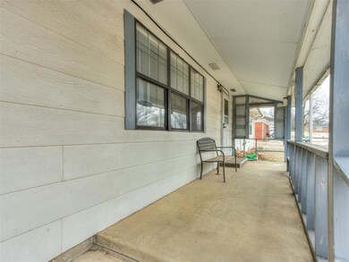 118 S 10th St, McLoud, OK 74851 - photo 3