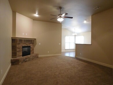 7 living room to dinning