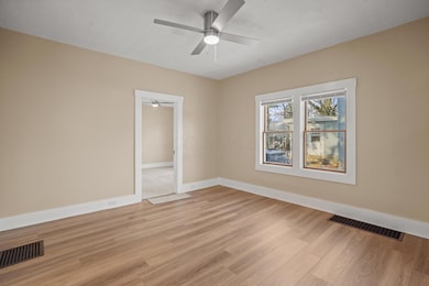 250 E Main St, New London, OH 44851 - photo 7