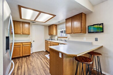 1011 Coachman Dr, Central Point, OR 97502 - photo 6