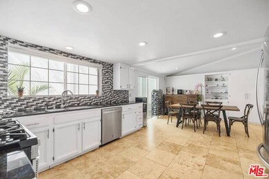 22247 Ybarra Rd, Woodland Hills, CA 91364 - photo 7