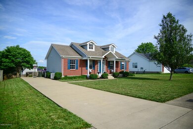 208 Forest Park Dr, Mount Washington, KY 40047 - photo 2