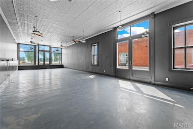 101 N 1st St, Clarksville, MO 63336 - photo 5