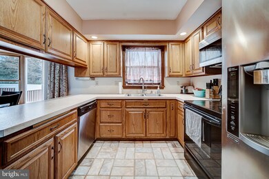 4929 Meadowview Dr, Macungie, PA 18062 - photo 7