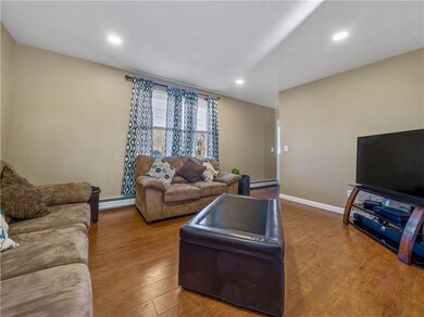 136 Eastgate Dr, Warwick, RI 02886 - photo 3