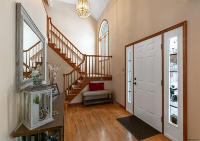 32 Chestnut Ln, Schenectady, NY 12309 - photo 7
