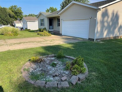 1678 Jenny Ct, Farmington, MO 63640 - photo 2