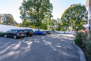 153 Sumner St unit 2, Quincy, MA 02169 - photo 3