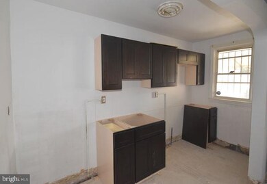 902 Whitmore Ave, Baltimore, MD 21216 - photo 4