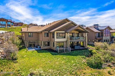 3_Aerial-Eterior_1800x1200_3866478