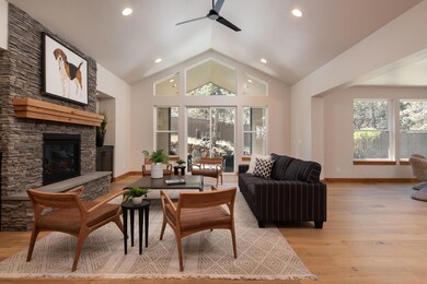 5 LIVING ROOM from entry