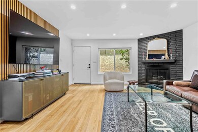 635 E Magnolia Blvd unit B, Burbank, CA 91501 - photo 5