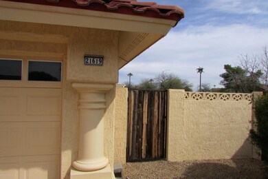 Gate access to back yard on both sides