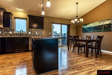 1136 Heron Dr, Mankato, MN 56001 - photo 6