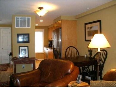 10 Emerson Ct, Amherst, MA 01002 - photo 6