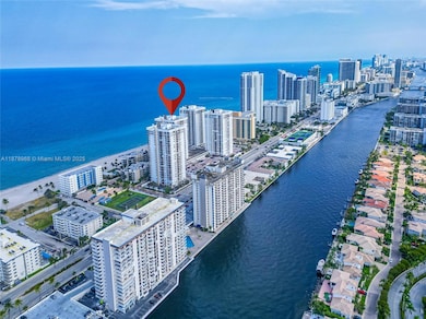 Quadomain Valencia Tower unit 407, Hollywood, FL 33019 - photo 6