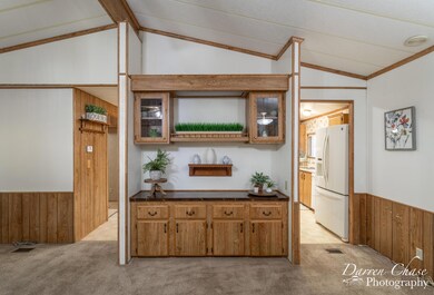 Hutch Divider
