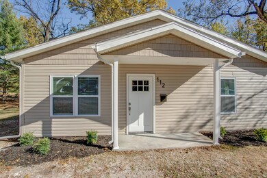 112 N Vine St, Freeburg, IL 62243 - photo 6