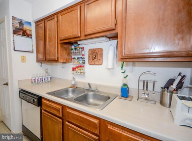 1534 Lincoln Way unit 301, McLean, VA 22102 - photo 7