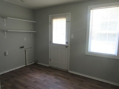 1002 Davis St, Jacksonville, NC 28540 - photo 6