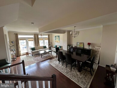 25273 Sackwheat Square, Chantilly, VA 20152 - photo 3