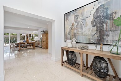 140 W Mashta Dr, Key Biscayne, FL 33149 - photo 3