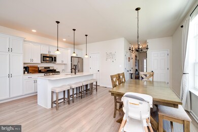 2154 Huntington Ln, Easton, PA 18040 - photo 6