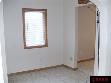 908 N 7th St, Mankato, MN 56001 - photo 5