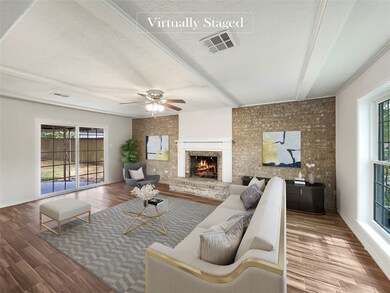 334 Dawn Hill Dr, Friendswood, TX 77546 - photo 2