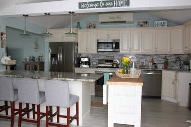 271 Namquid Dr, Warwick, RI 02888 - photo 4