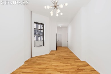 28 Perry St unit 4E, New York, NY 10014 - photo 6