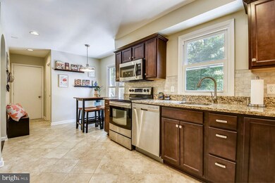 407 Hillsmere Dr, Annapolis, MD 21403 - photo 5