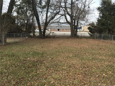 4210 David St unit B, Fayetteville, NC 28304 - photo 3