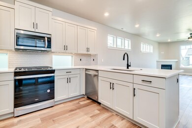 20832 SE Denver Dr, Bend, OR 97702 - photo 5