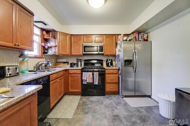 171 Zwolak Ct, South Plainfield, NJ 07080 - photo 4