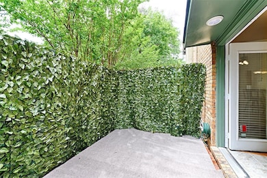 5701 Gaston Ave unit 16, Dallas, TX 75214 - photo 2