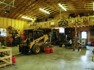 Garage/Shop