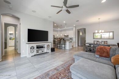 6)GREAT ROOM