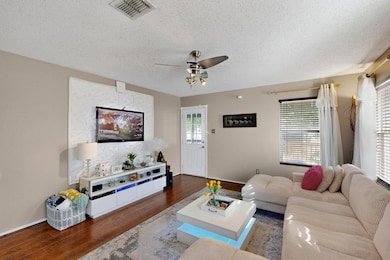 6716 Waterhill Ln, Fort Worth, TX 76179 - photo 3