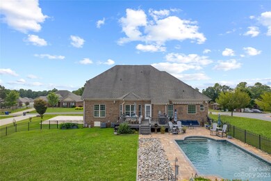 133 Mills Plantation Cir, Troutman, NC 28166 - photo 7