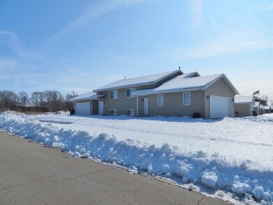 2403 S Terrace St, Janesville, WI 53546 - photo 2
