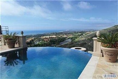 Infinity edge pool