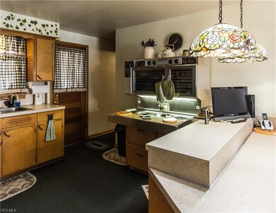 1462 S 13th St, Coshocton, OH 43812 - photo 5