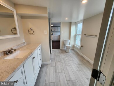 129 Shearer St unit 2, North Wales, PA 19454 - photo 5